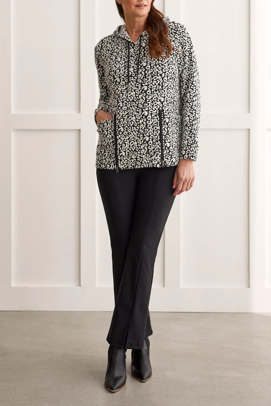 Hooded Textured Knit Top With Pockets