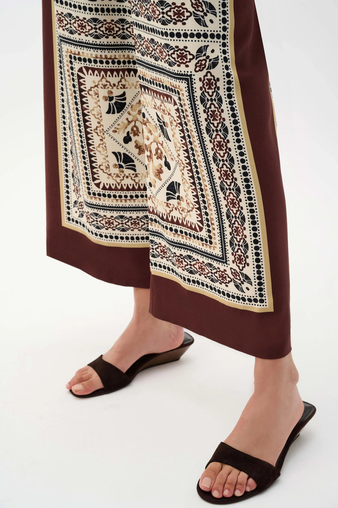 Scarf-Inspired Print Pant