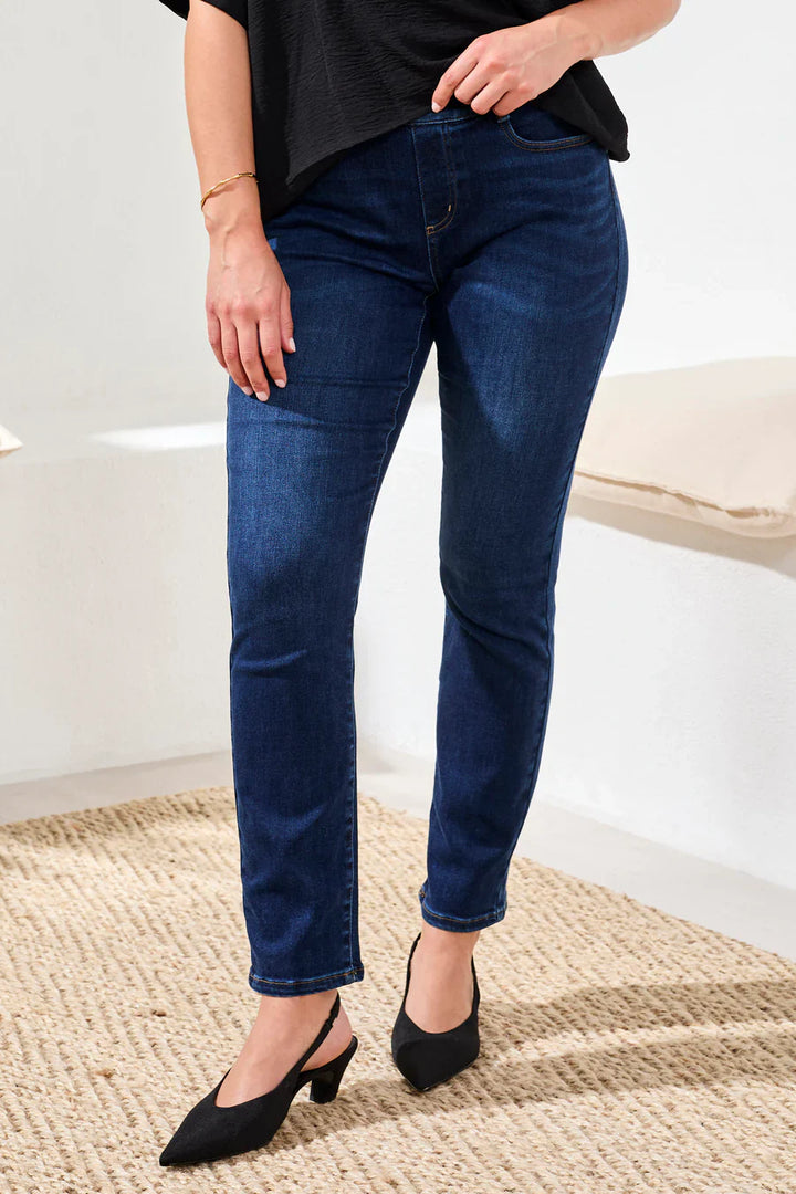 Sophia Curvy Boundless Stretch Denim Pull-On Slim Crop Jeans