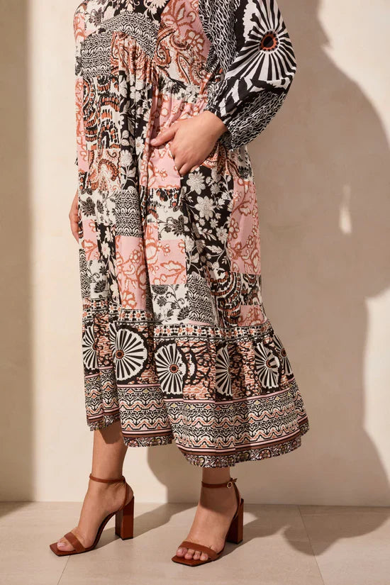Knit Dress w Sleeve Detail
