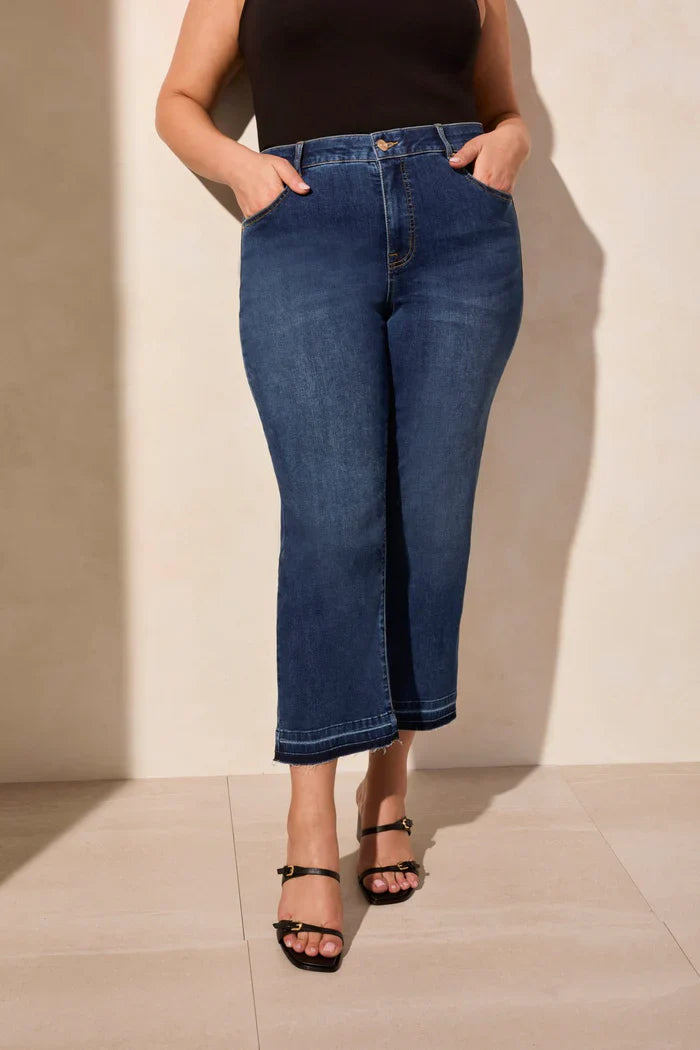 Curvy Micro Flare Jean