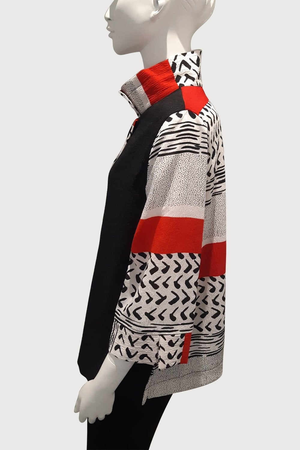 Three Button Abstract Relaxed Jacket