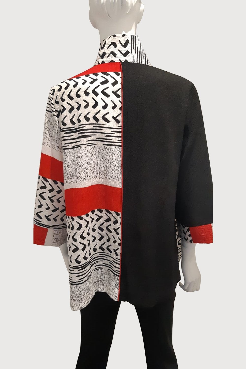 Three Button Abstract Relaxed Jacket