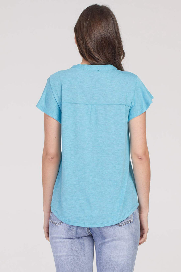 VNk Knit top w Flutter Sleeve