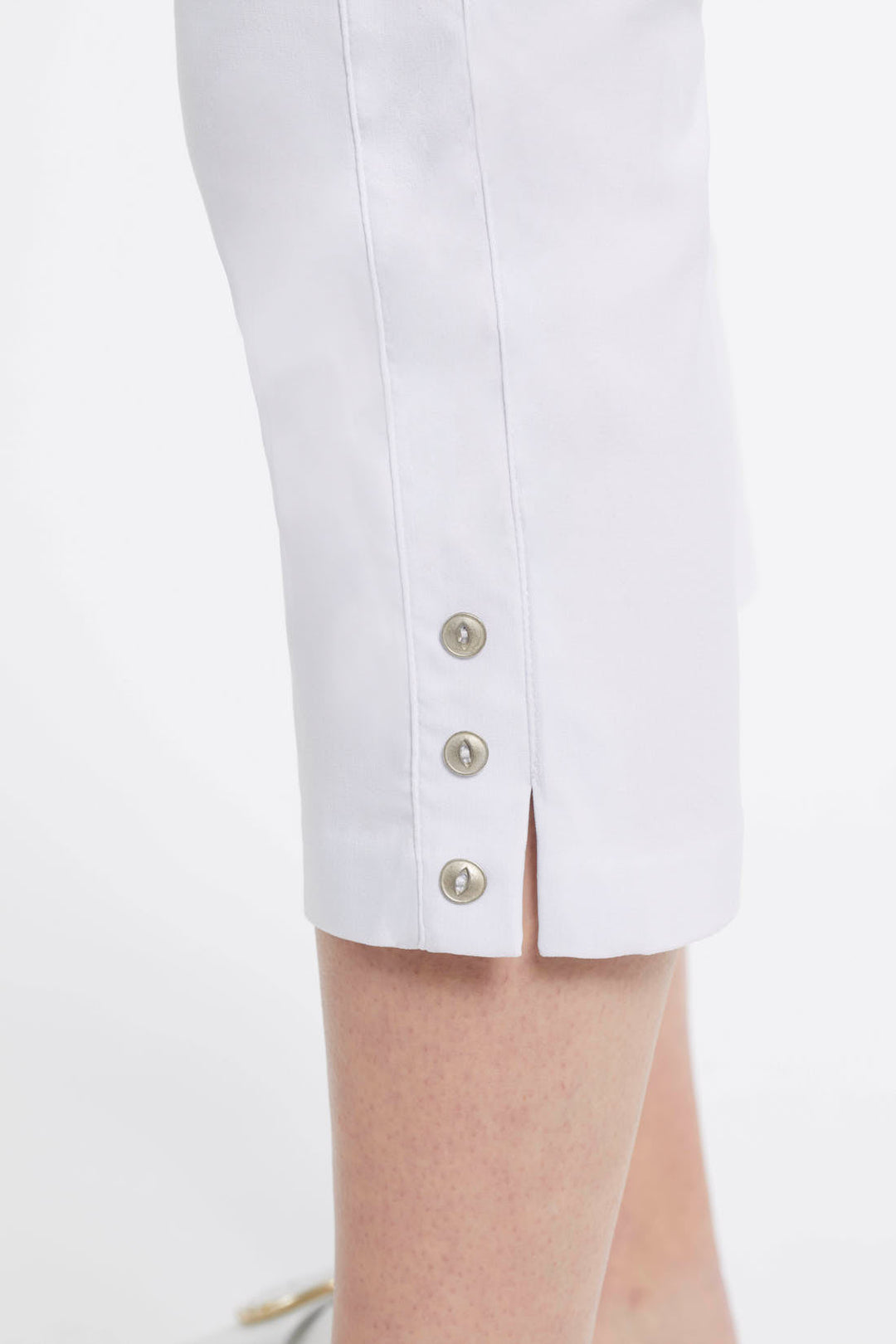 Flatten It Capri with Botton Detail