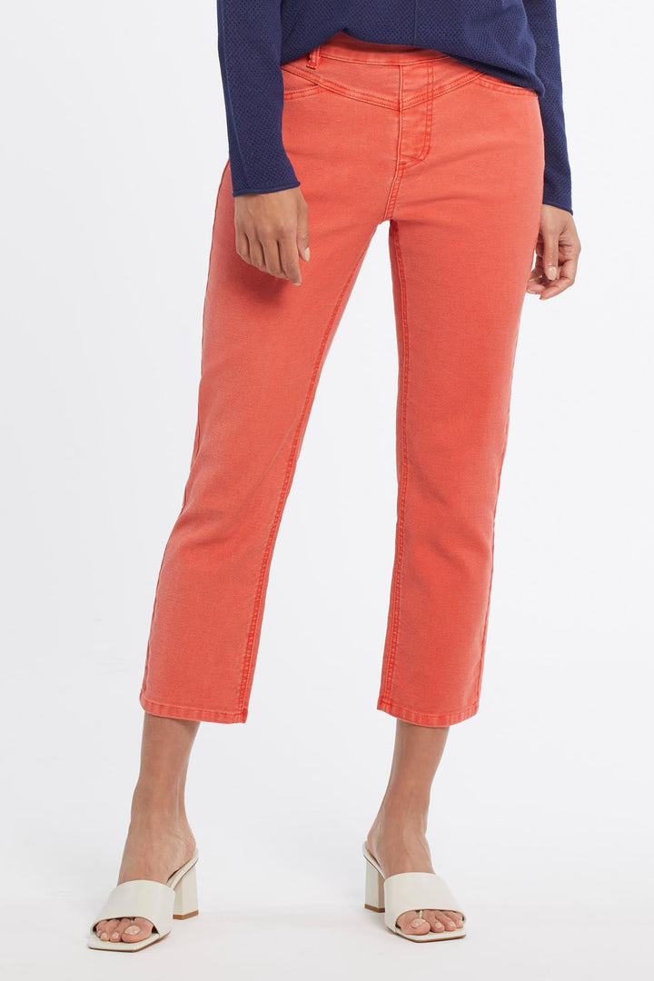 Textured Twill Pull On Capri