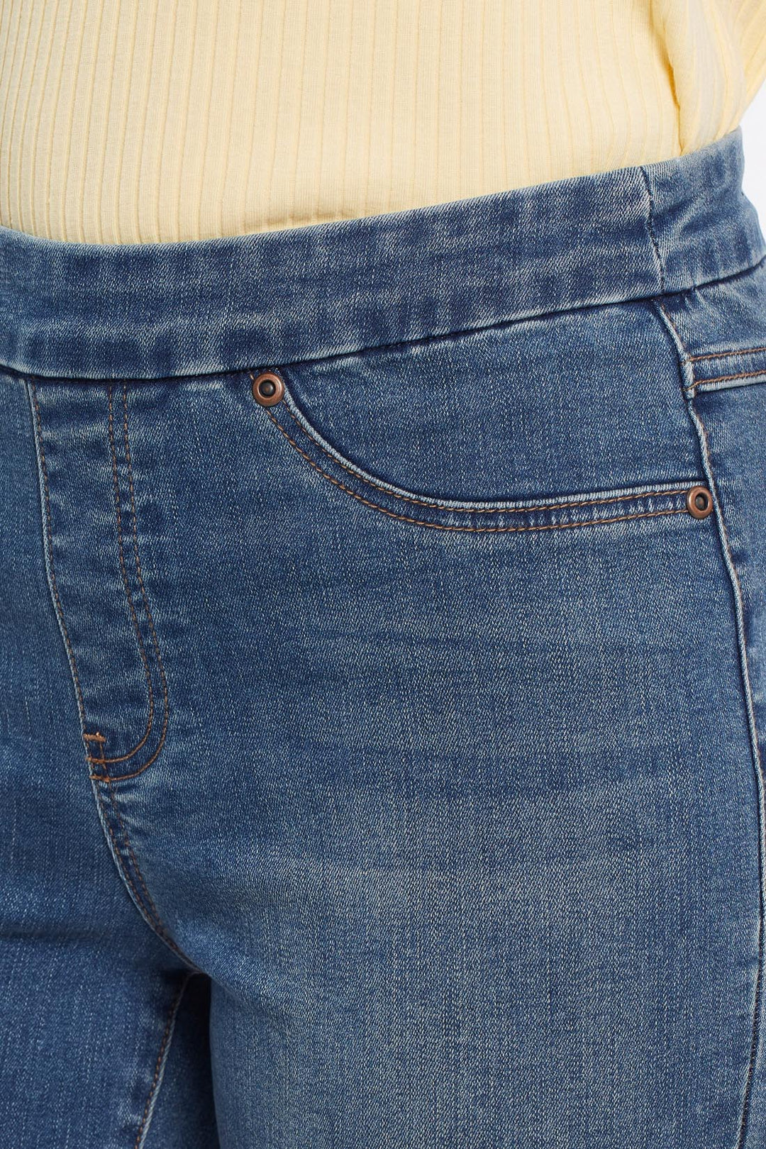 Audrey pull on straight crop jean