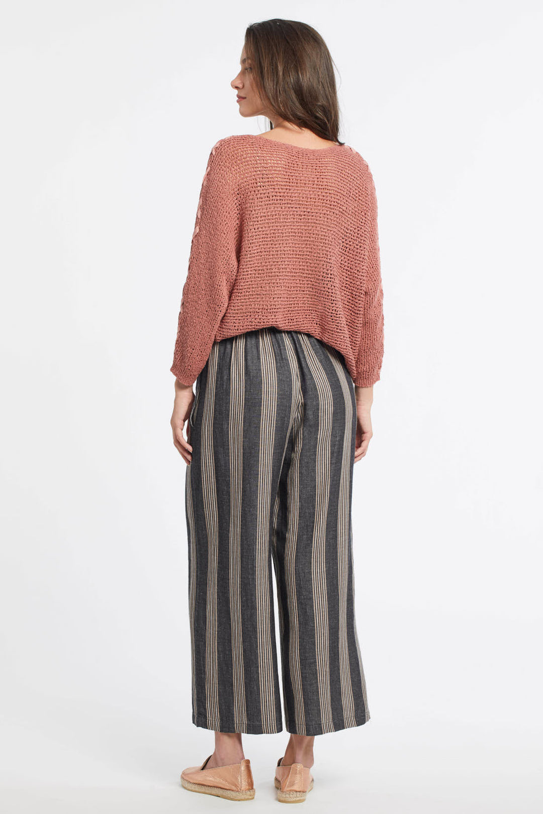 Pull-On Wide Leg Crop Pant